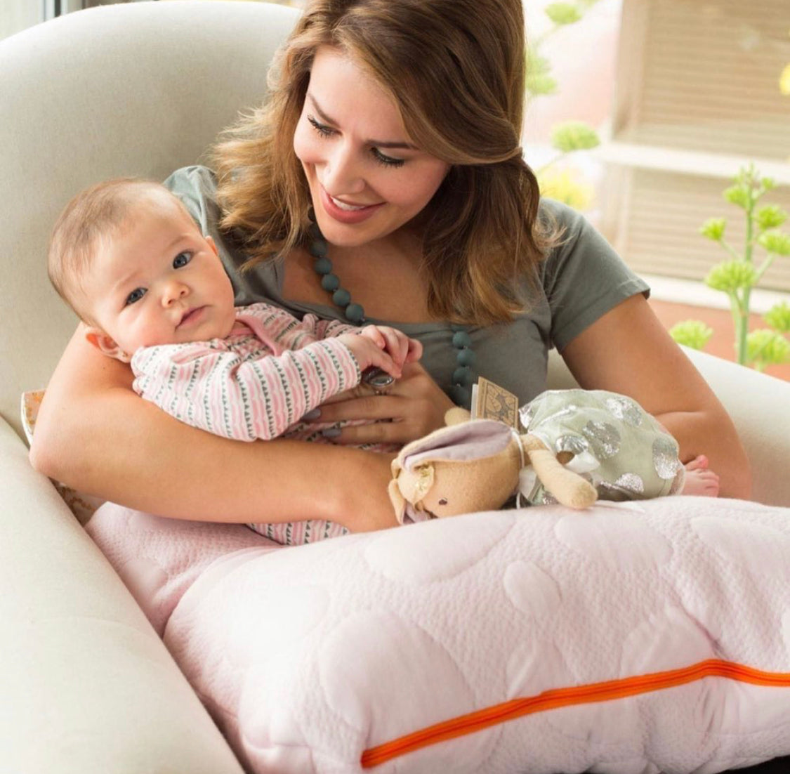 Nook clearance breastfeeding pillow