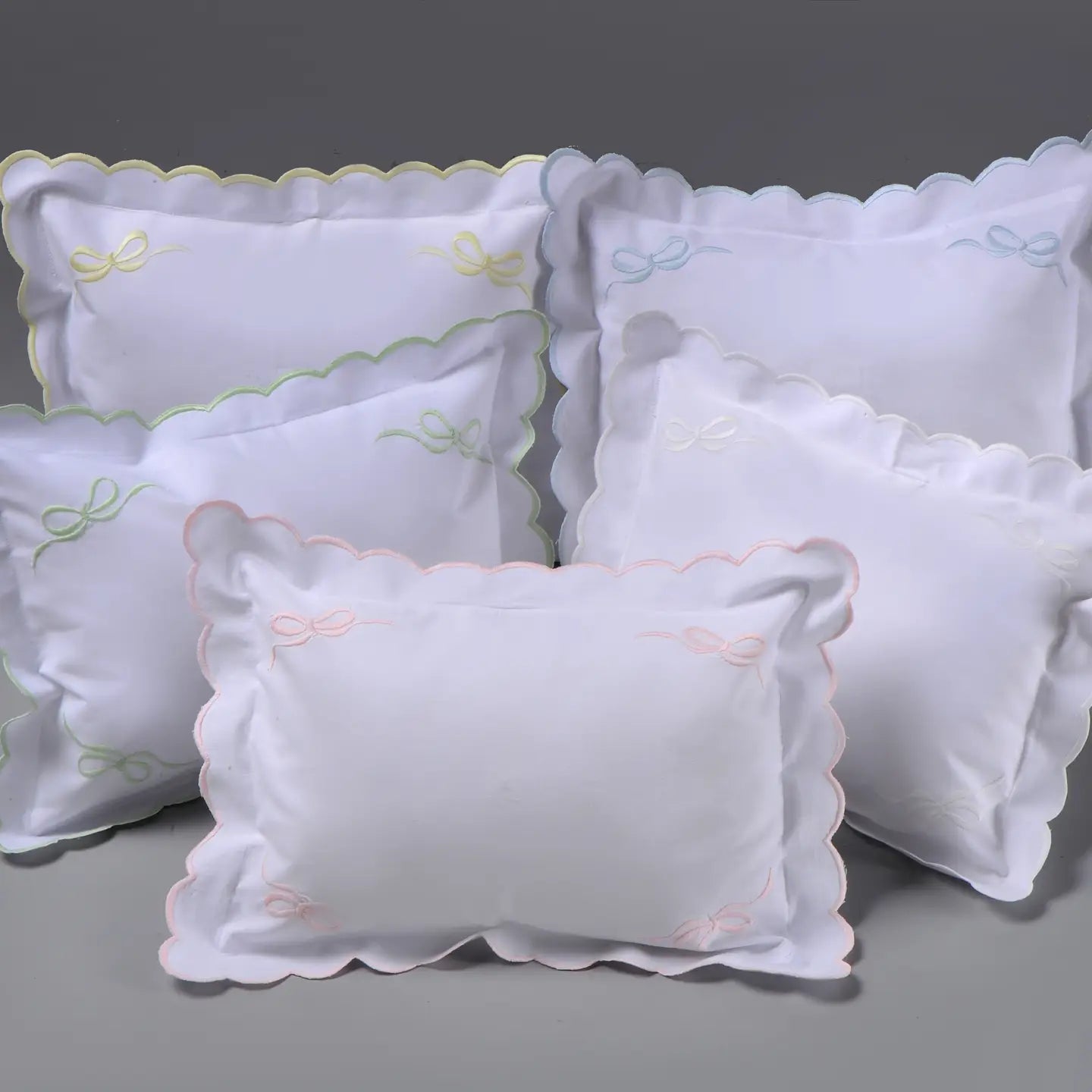 Four Bows Petite Pillow w/insert  10x14- White