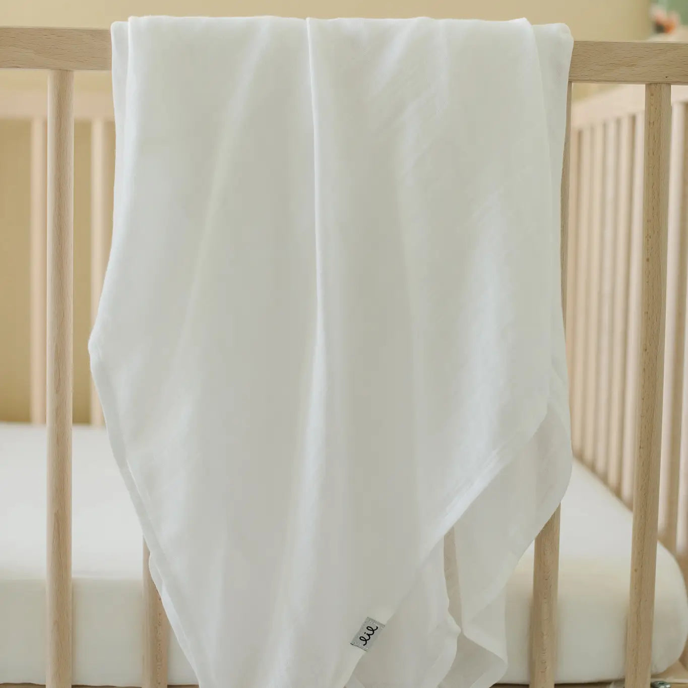 Muslin Single Swaddle- White