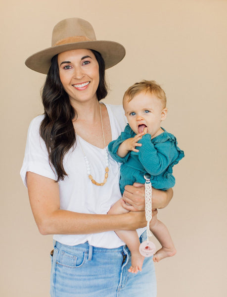 The Harrison Teething Necklace - Moonstone